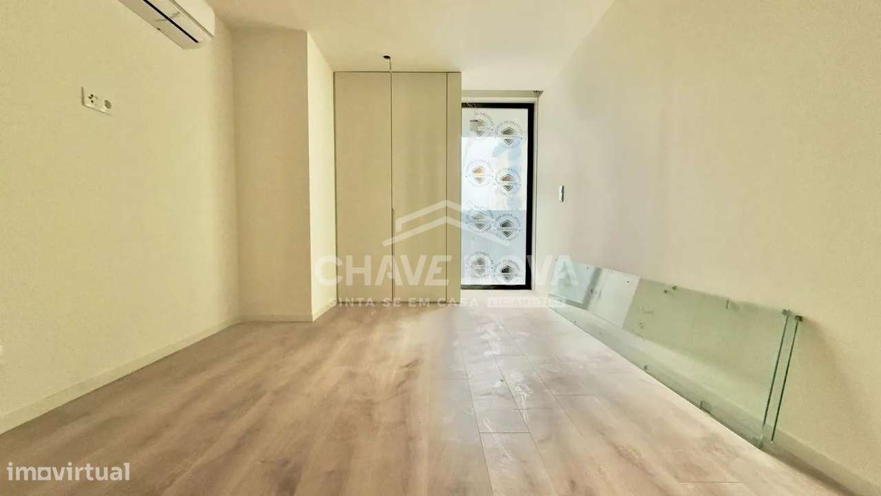 Apartamento T1 Novo c/ lugar de garagem-Oporto Luxury Residences-5