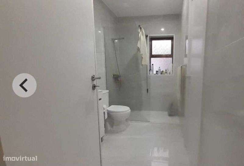 Moradia DUPLEX T4 - Grande imagem: 4/10