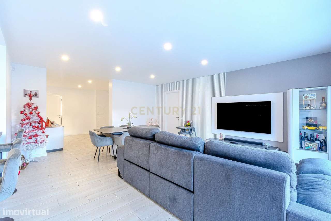 Luxuoso Apartamento de 3 Quartos novo com um Grande Terraço e Estacion - Grande imagem: 4/42