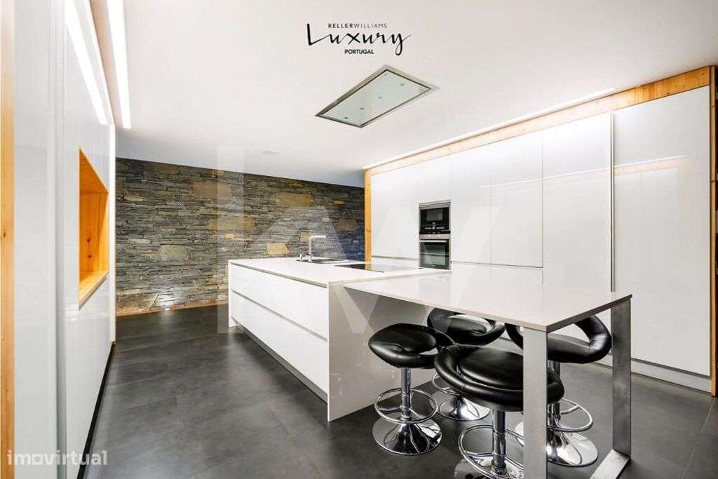 Quinta paradisíaca em local calmo e recatado para viver com qualidade-15