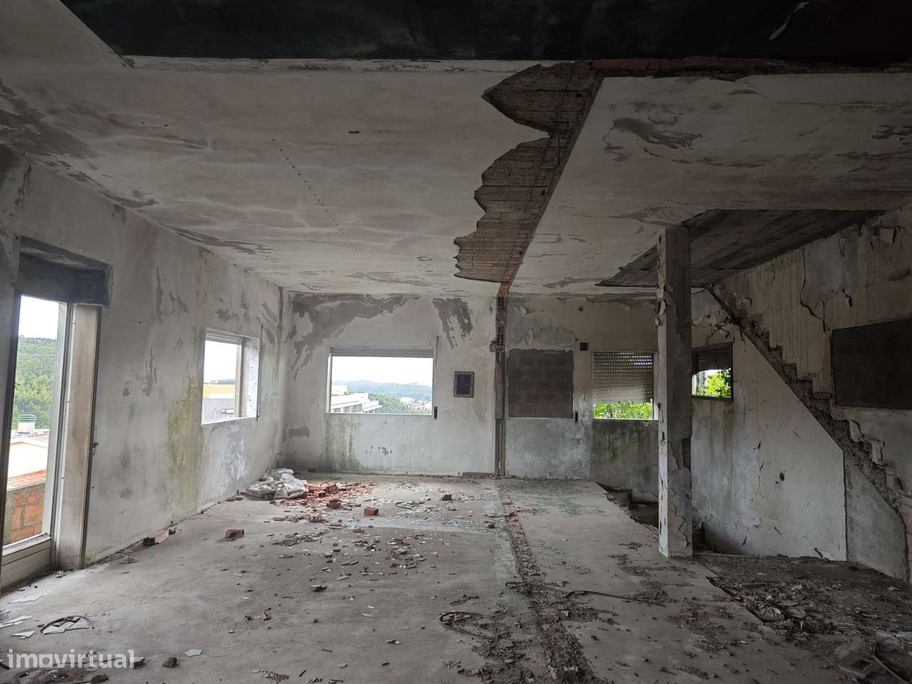 Edifício Inacabado com Enorme Potencial de Rentabilização-25