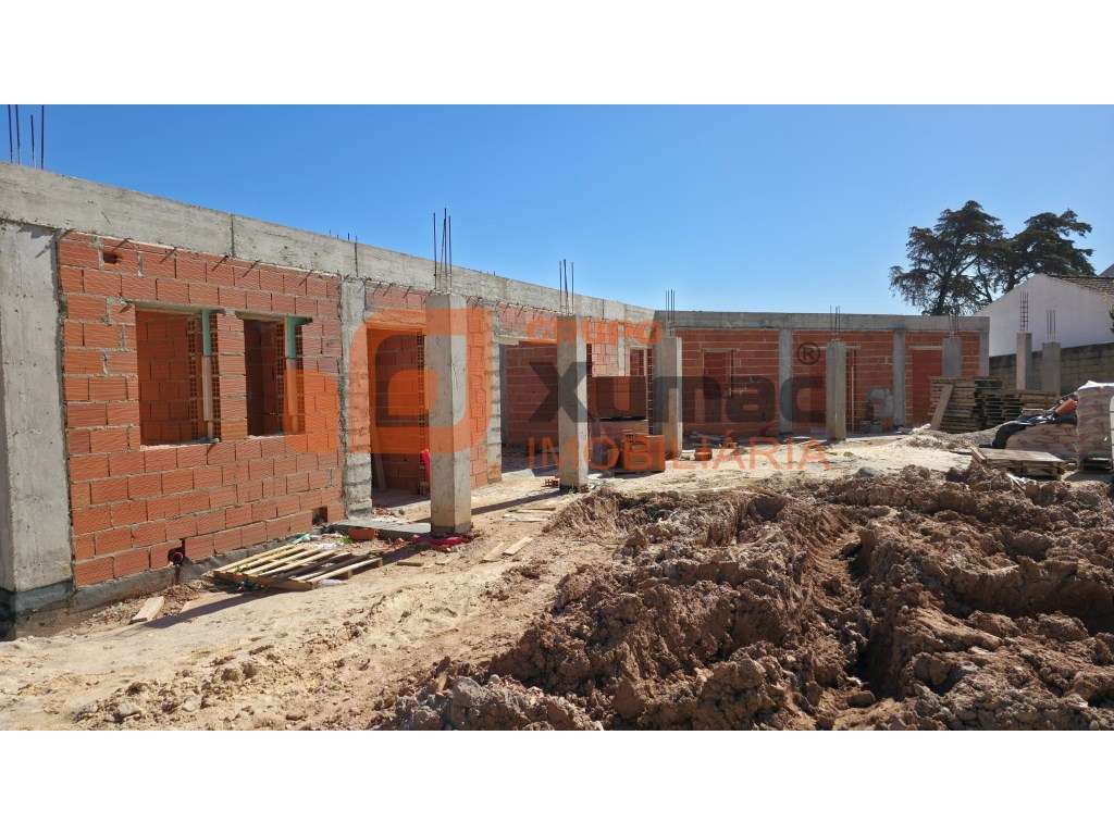 Moradia T3 em Fase de Construção a poucos minutos de Caldas da Rainha-10