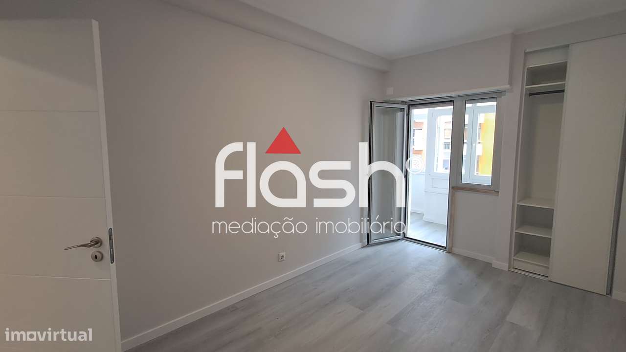 T2 Remodelado com elevador e arrecadação na Figueirinha-Oeiras-15