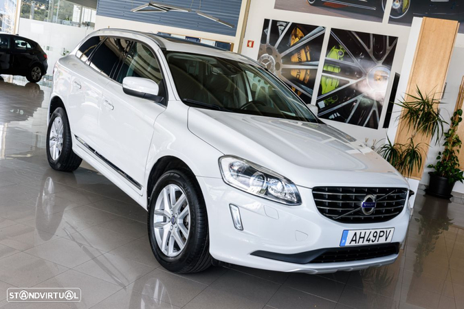 Volvo XC 60 2.0 D4 Summum Geartronic - 34