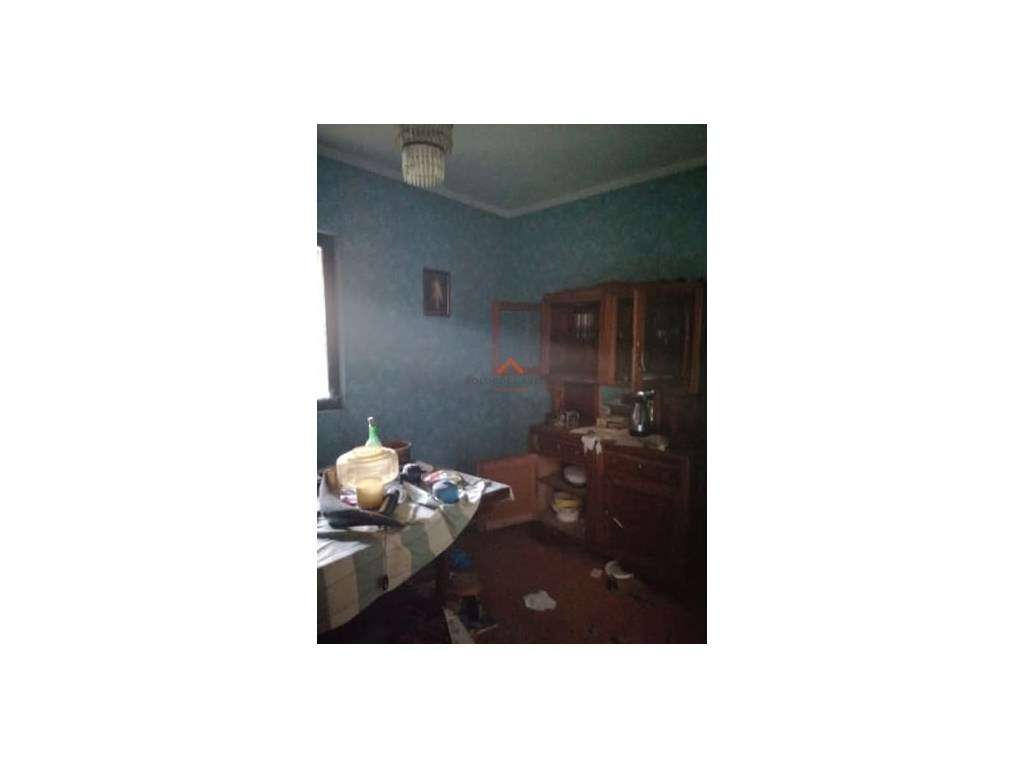 Moradia T4 com Espaço Comercial-34