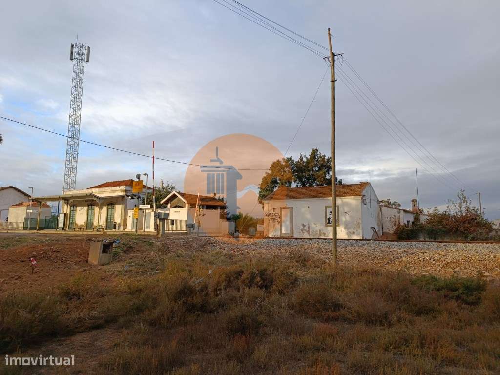 TERRENO RUSTICO COM 9.400 M2 JUNTO A ESTAÇÃO DE COMBOIO DE CASTRO M... - Grande imagem: 5/22