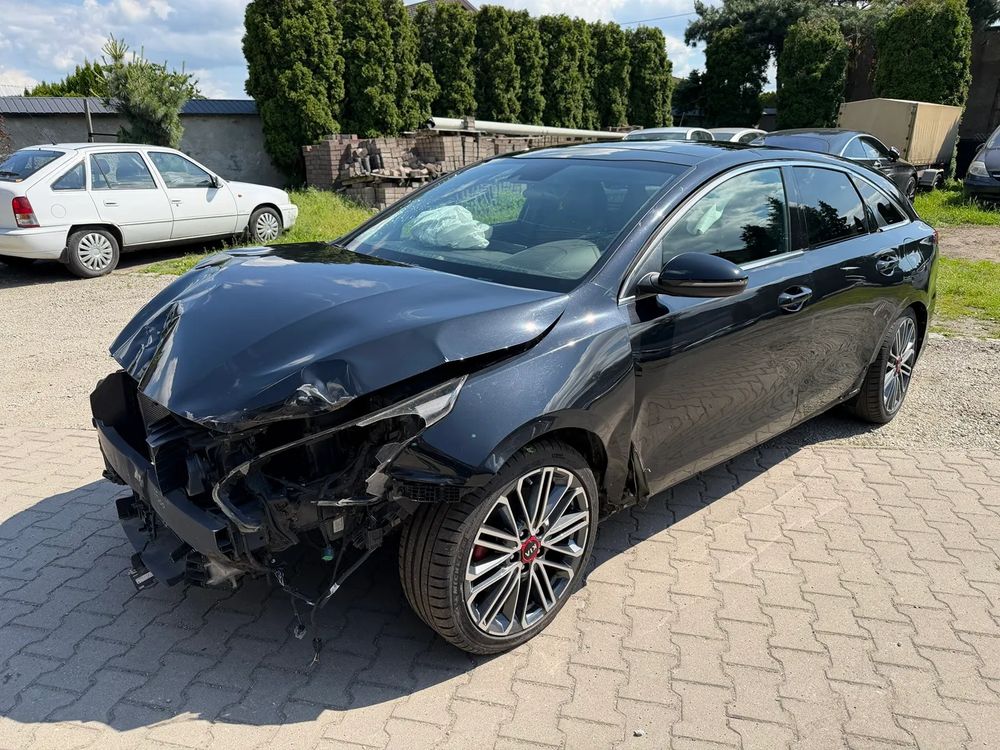 Kia Ceed 1.6 T-GDI GT DCT 2021