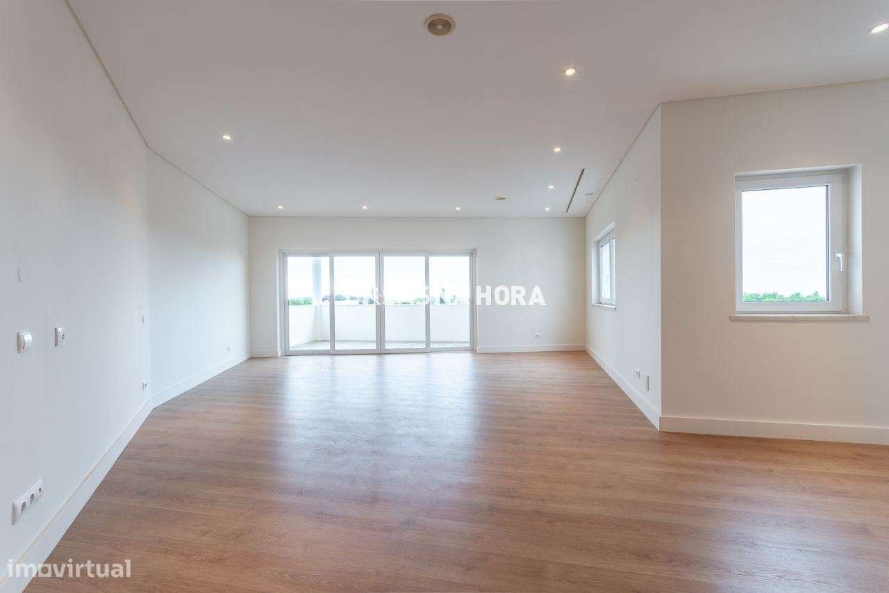 Moradia T4 no Belas Clube de Campo - Grande imagem: 5/30