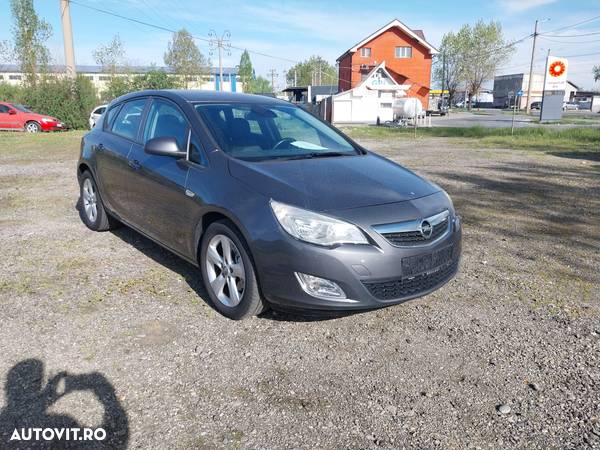 Opel Astra 1.7 CDTI DPF Active - 1