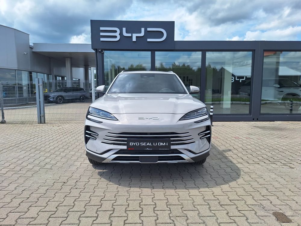 Zasięg 1125 km / Head-UP / Audio Infinity / Kamera 360