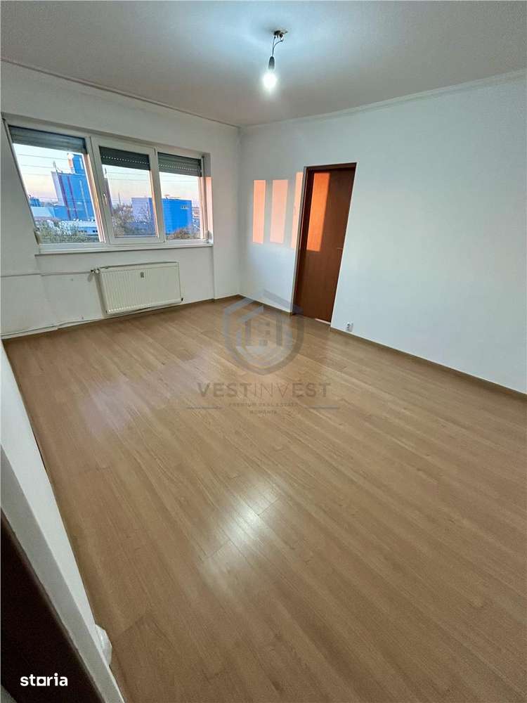 Apartament 2 camere,zona Rogerius - Imagine principală: 1/3