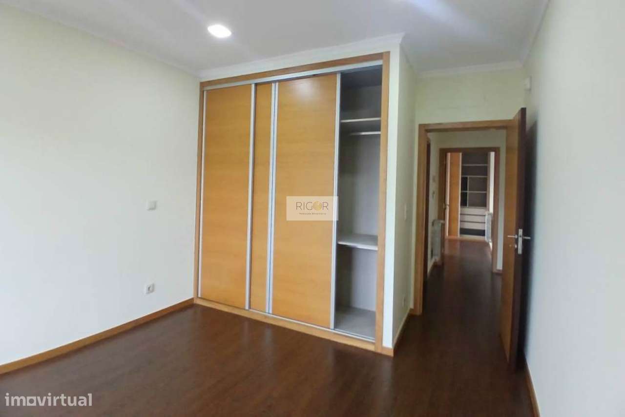 Moradia Geminada T4 Venda em Cidade da Maia,Maia-18