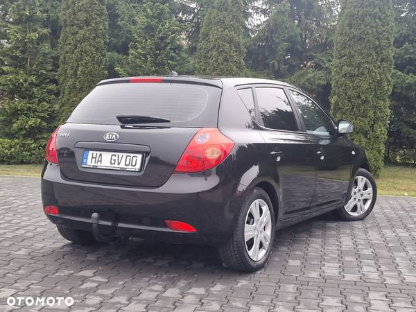 Kia Ceed Cee'd 1.4 Comfort - 14