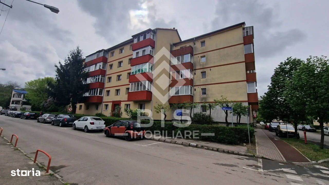 Apartament 3 camere decomandate  2 balcoane închise - Zona Big