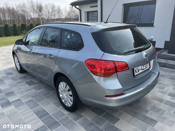 Opel Astra - 2