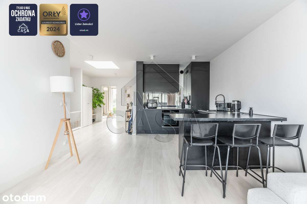 Urocze M4 z Dużym Tarasem i Prywatnym Parkingiem-3