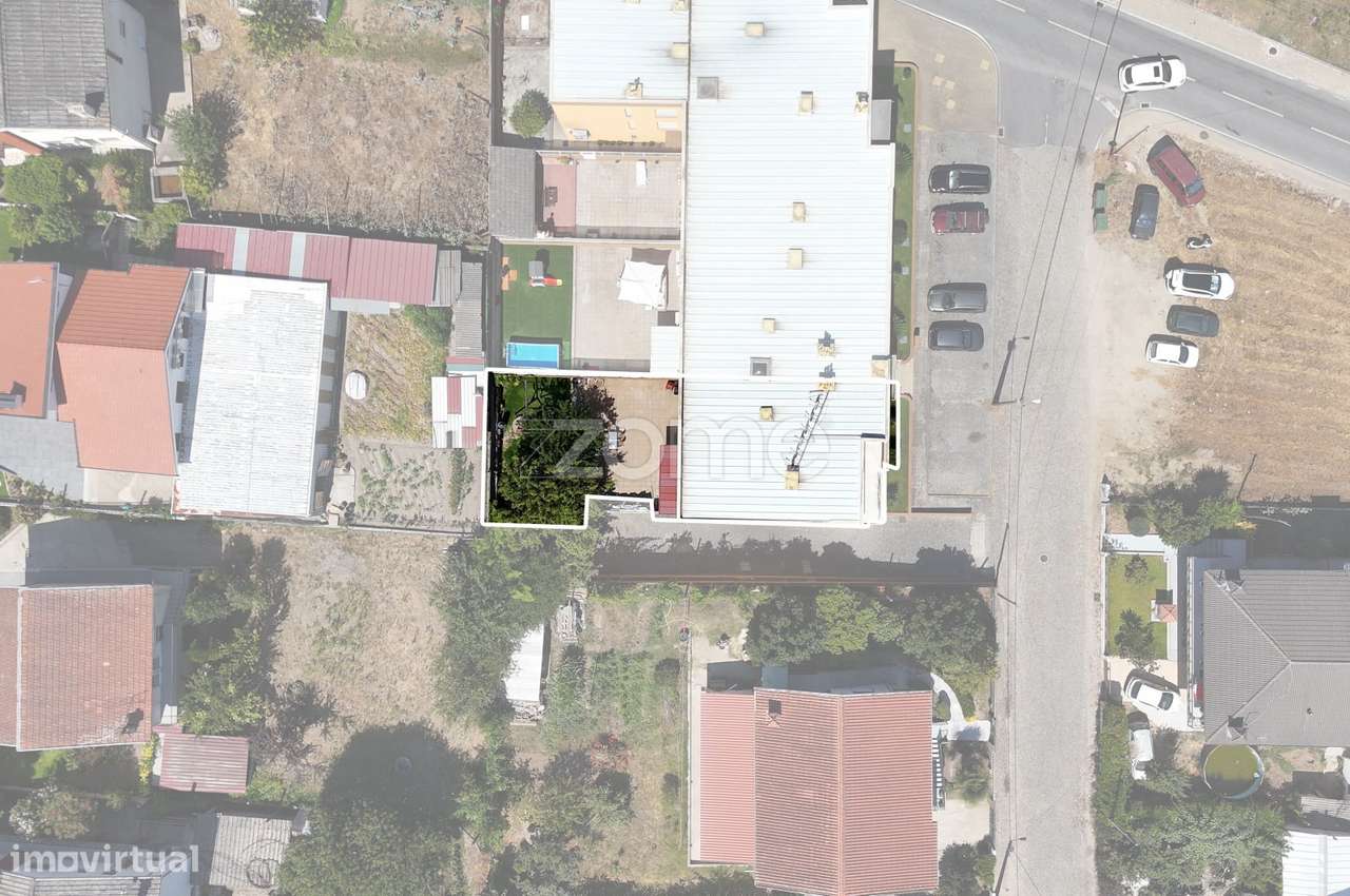 Apartamento T3 com terraço e lugar de garagem-35