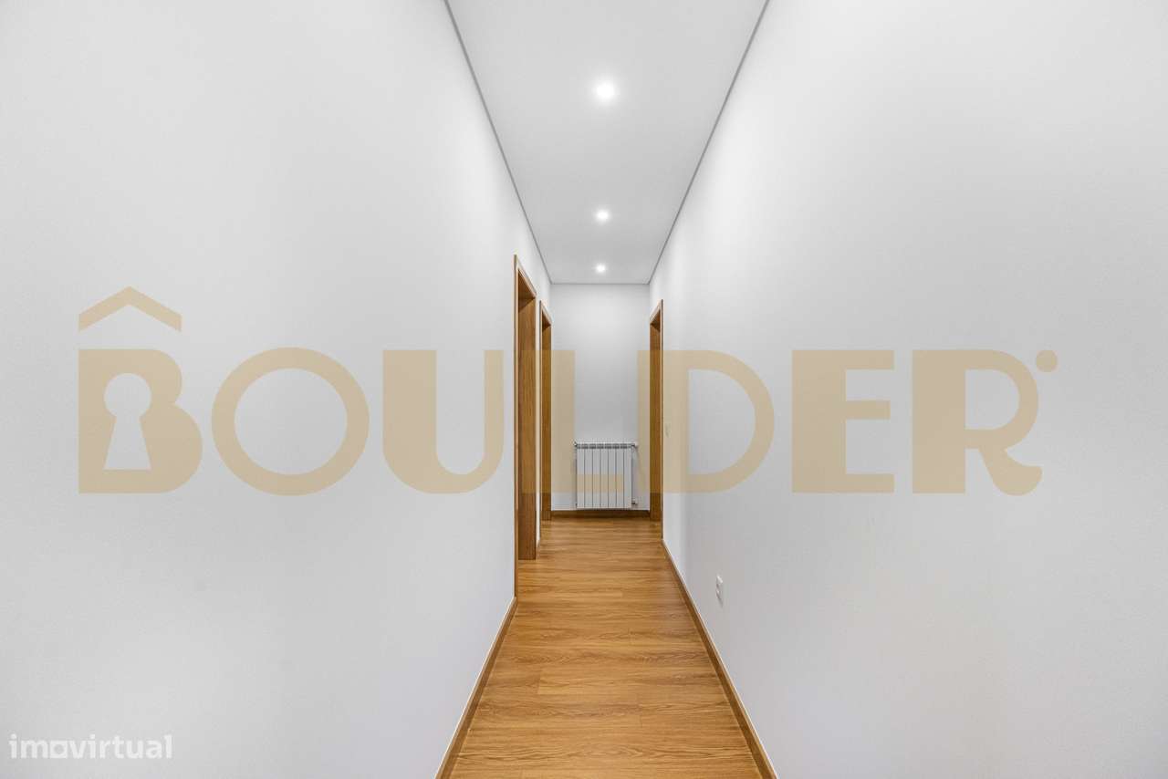 Moradia T4 de Arquitetura Moderna-33