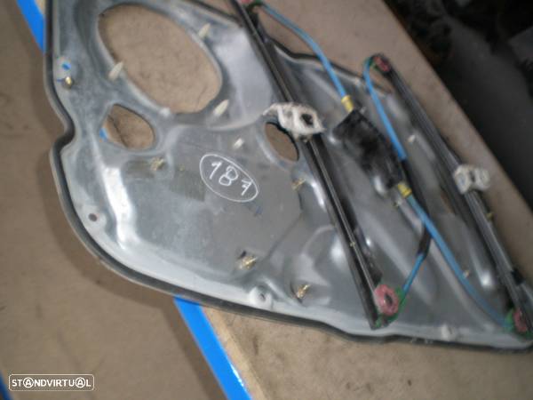 Elevador Sem Motor S/REF0187 FIAT STILO 2001 5P FD - 2