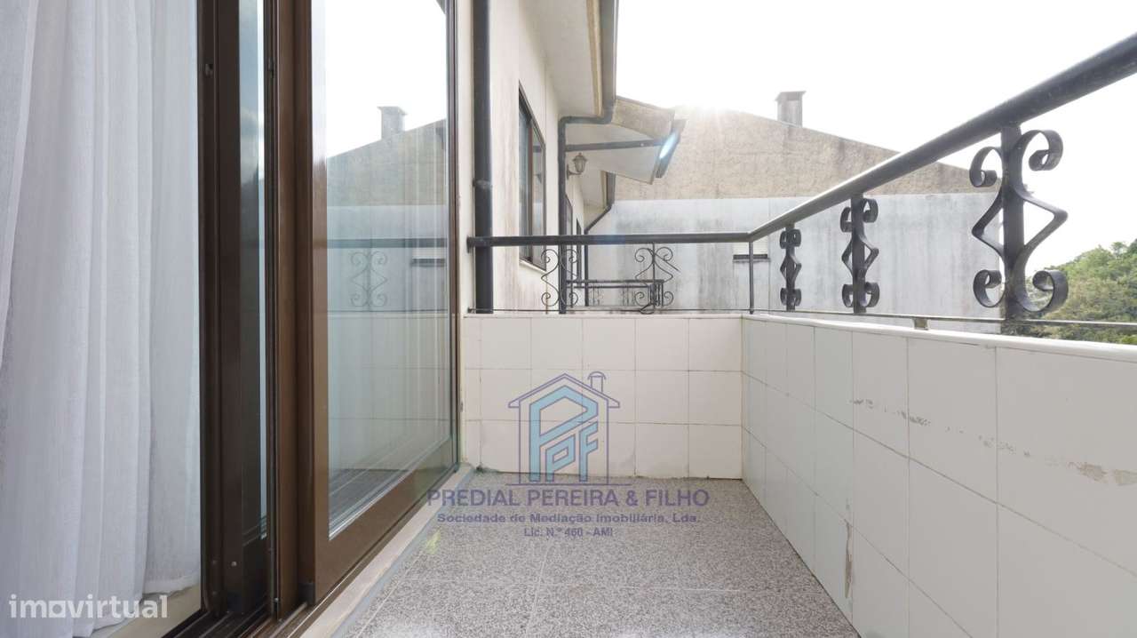 Apartamento T3 Remodelado - Fãnzeres / Portelinha-15