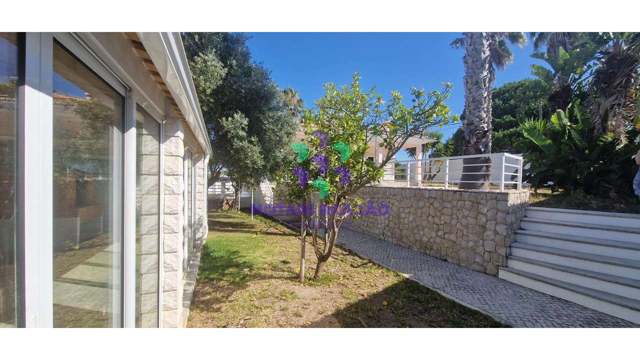 Magnífica Moradia Sesimbra c/Piscina-5