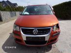 Volkswagen Touran 2.0 TDI DPF Cross - 2