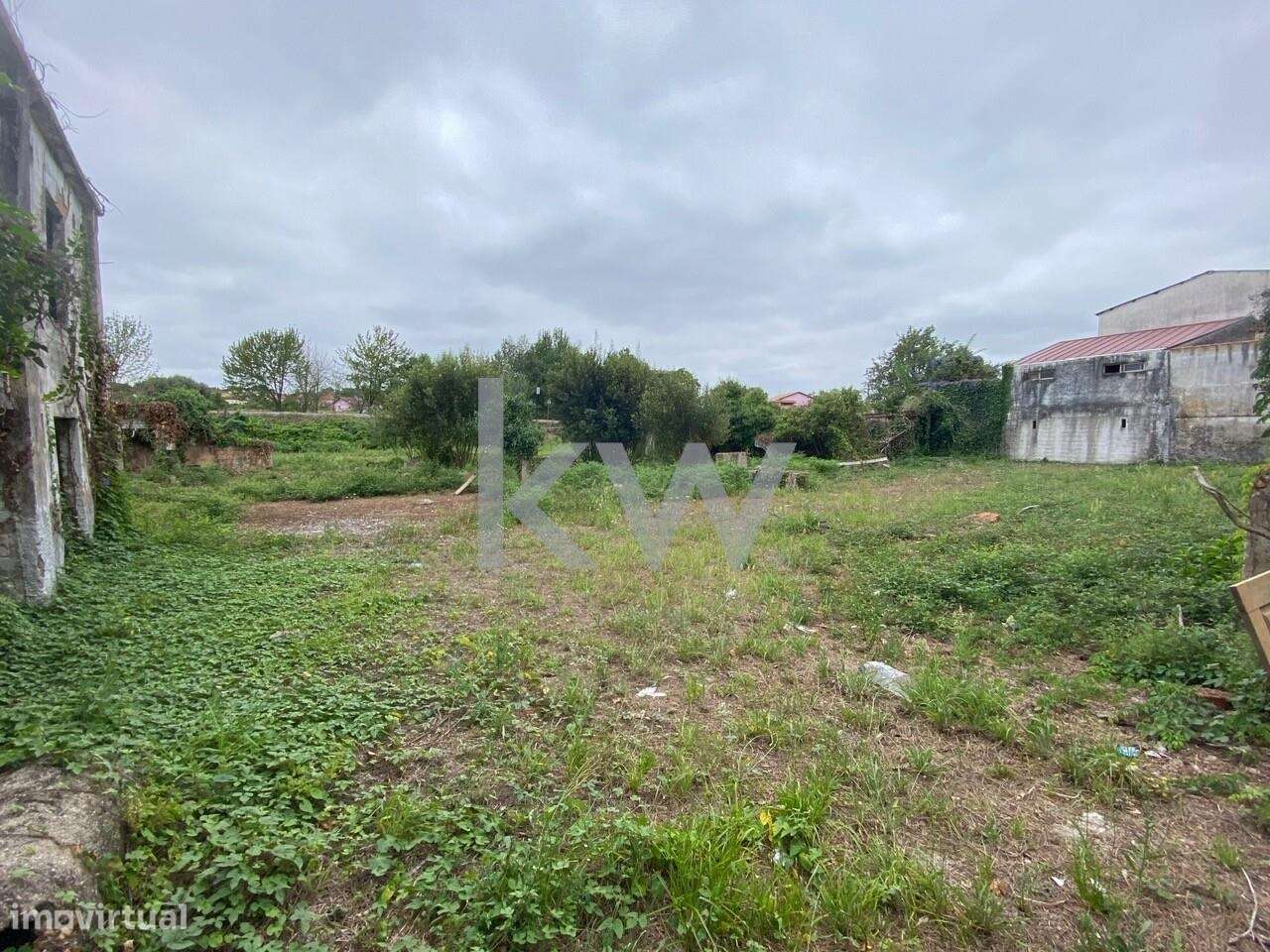 Casa destinada à indústria inserida em terreno com viabilidade de cons - Grande imagem: 5/26