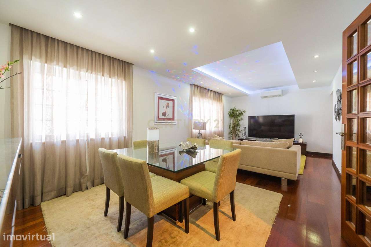 Moradia T4 com piscina-19