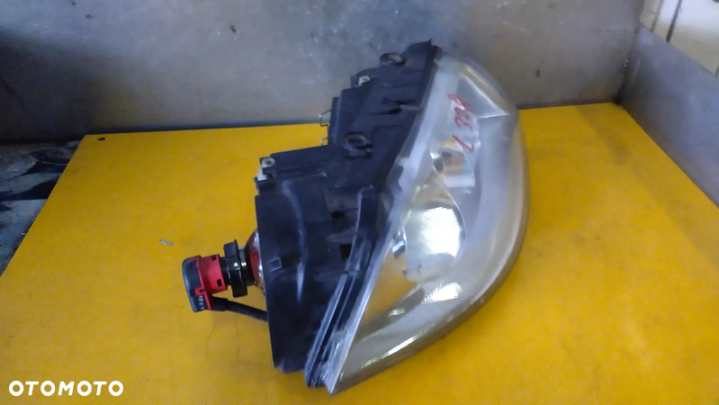 Lampa przednia VW Passat B5 prawa 3B7941016M - 8