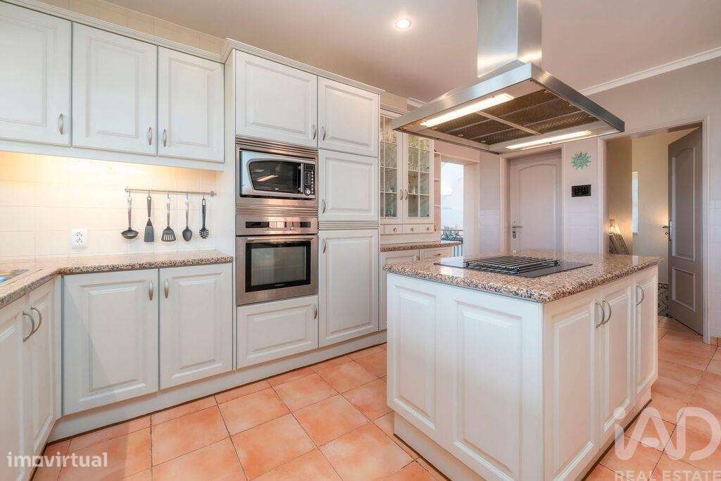 Casa / Villa T4 em Santa Bárbara de Nexe de 484,00 m2-23