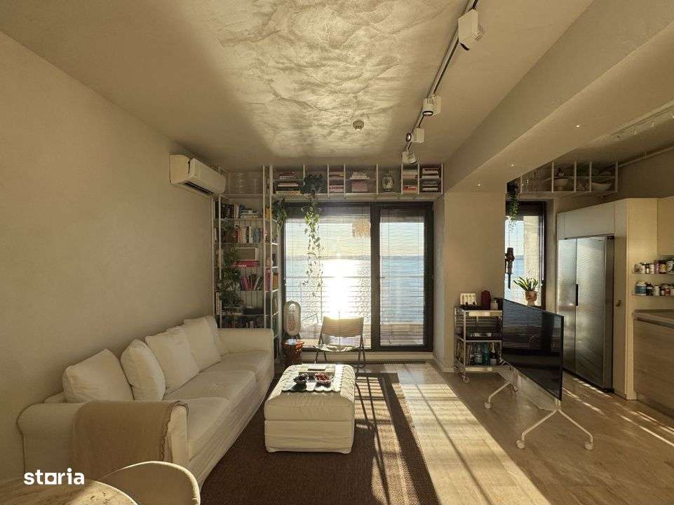 Locuinta aparte cu terasa si apusuri pe lac - Imagine principală: 2/19