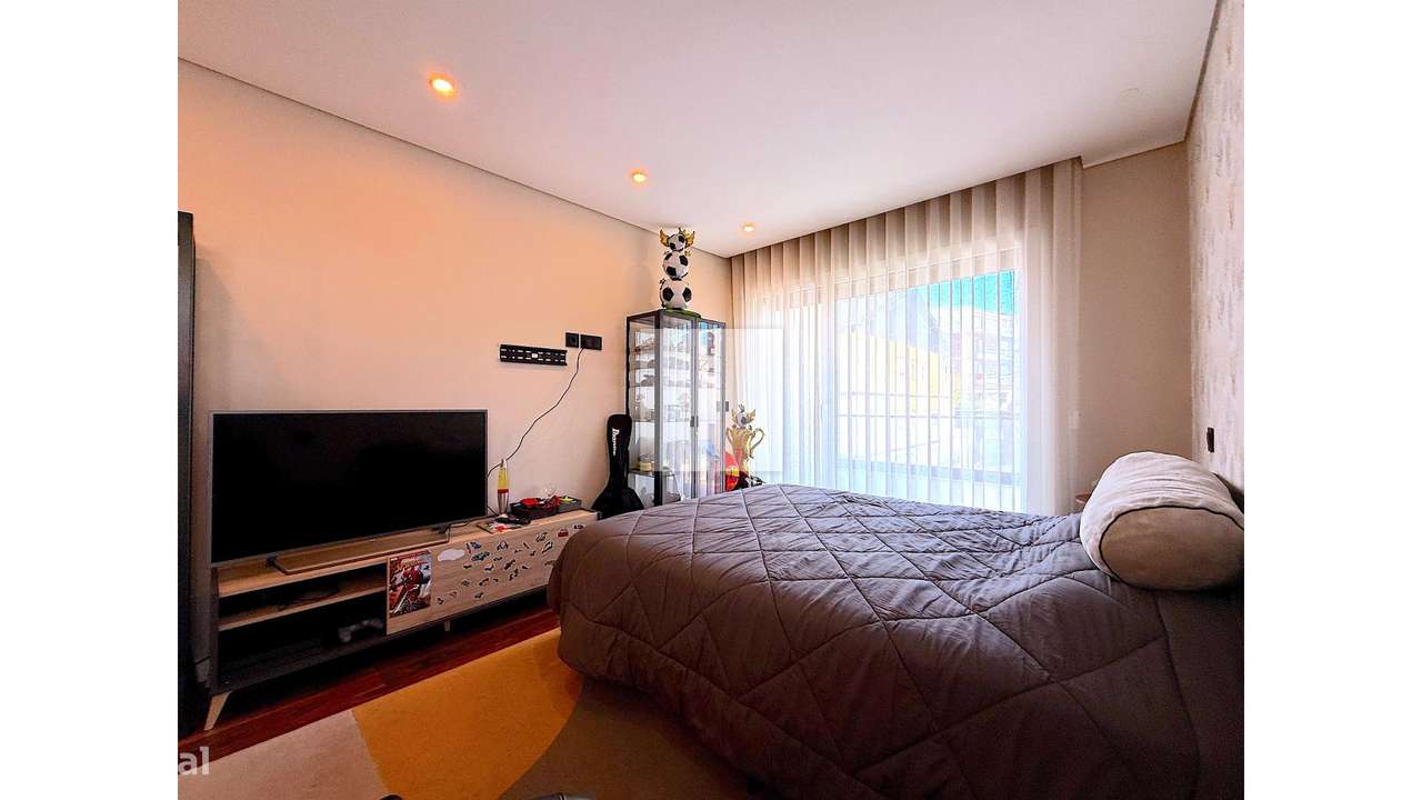 T4 Luxo 239m² em Buarcos-24