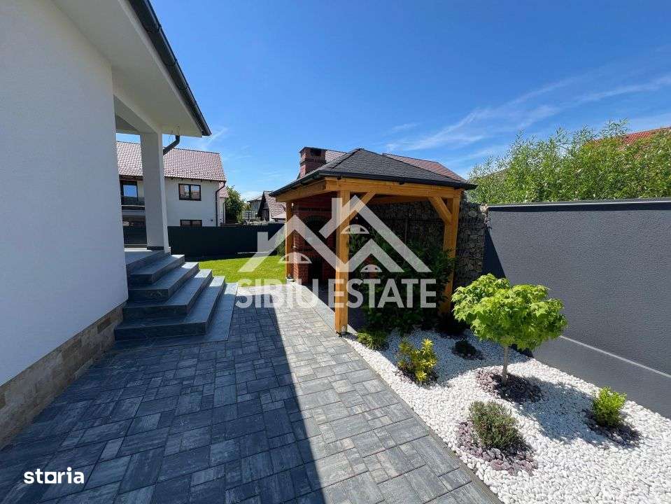 Casă Individuală cu garaj dublu de Vânzare în Șelimbăr, zona Lidl - Imagine principală: 4/20