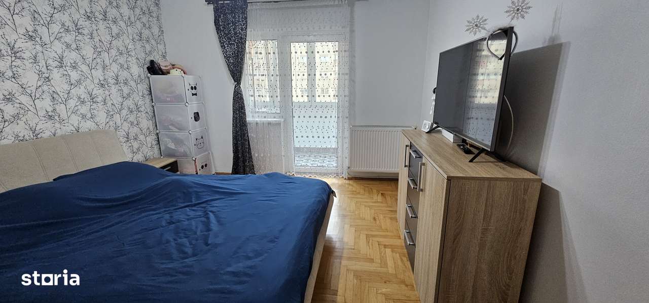 Apartament de vanzare 2 camere decomandat zona Faget-13