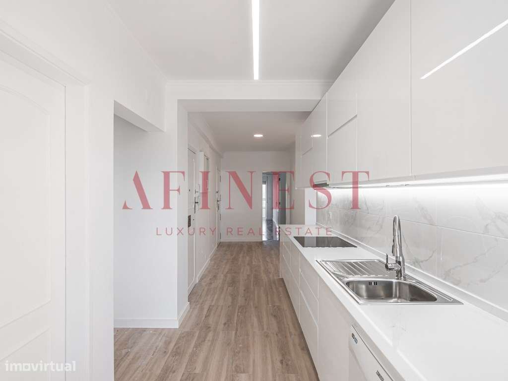 APARTAMENTO T4 EM ALMADA - VISTA RIO - 5 MIN DO BARCO PARA LISBOA - Grande imagem: 4/30