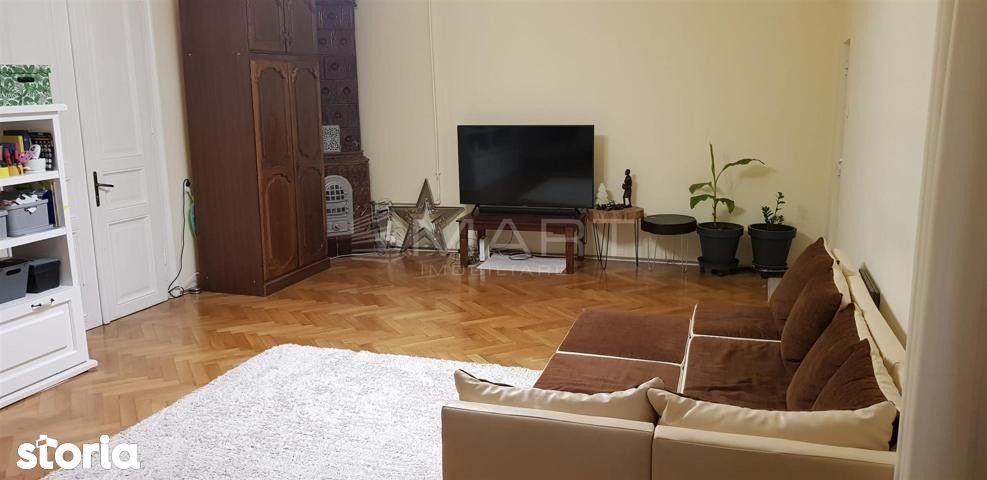 Apartament cu 2 camere si curte ULTRACENTRAL - Imagine principală: 2/7