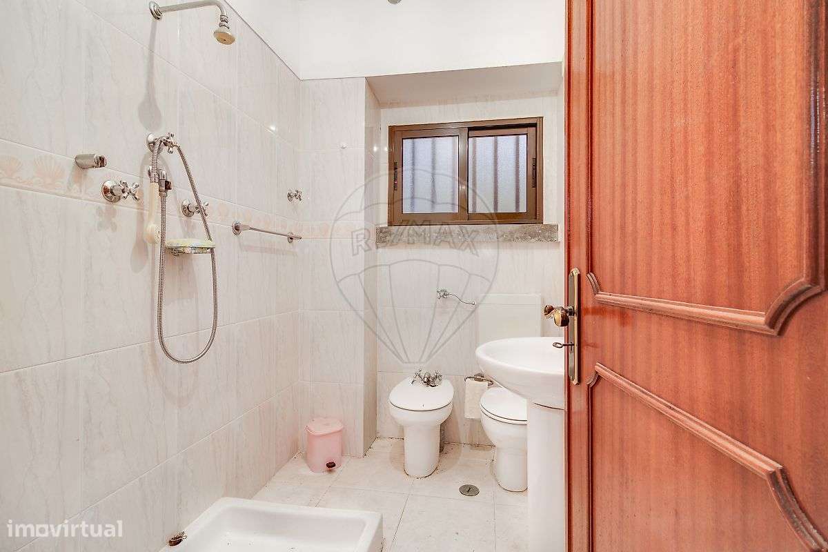 Moradia T8 para venda-11