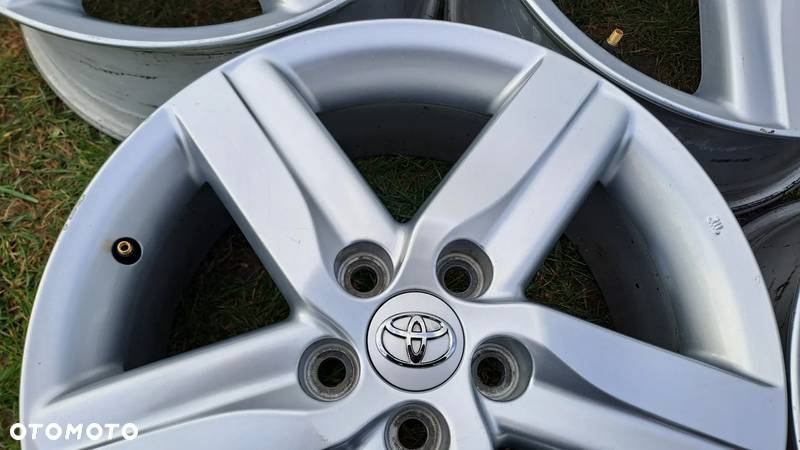 Felgi Aluminiowe 17 Toyota Auris MK2 5x114.3 ET 50 - 4