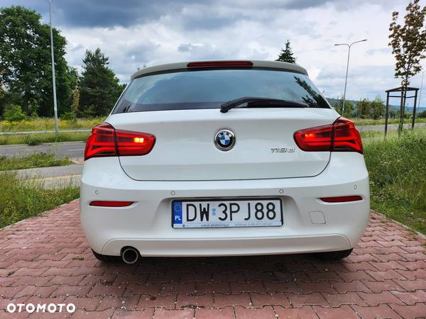 BMW Seria 1 116d Sport Line - 12