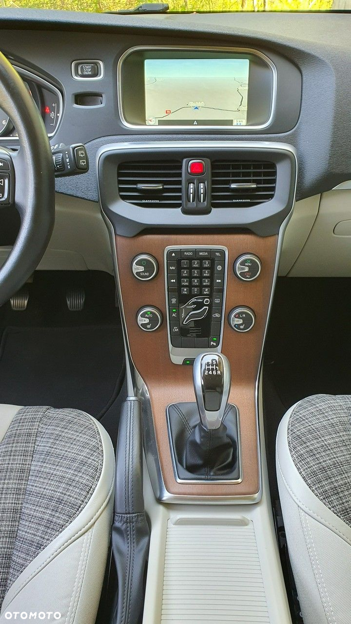 Volvo V40 - 21