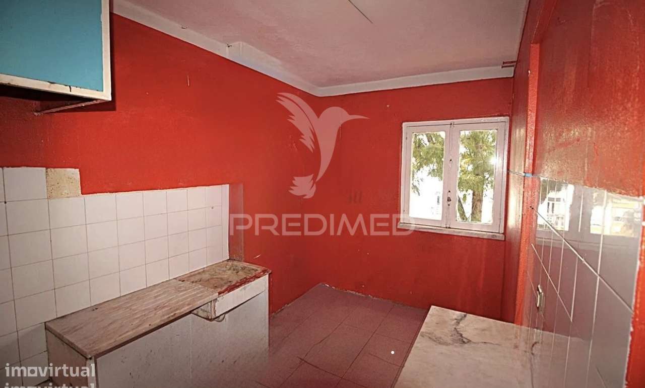 Apartamento T3 — Excelente Oportunidade de Remodelação Total no Lar... - Grande imagem: 4/22