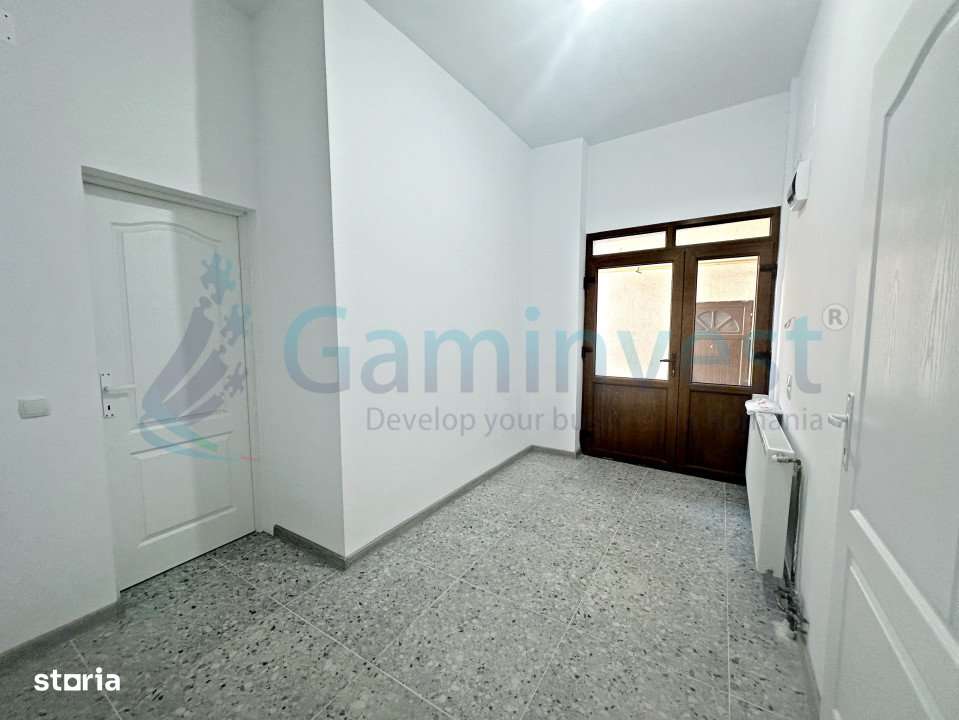 Spatiu comercial de inchiriat,ultracentral,Oradea, Gaminvest, A2168 - Imagine principală: 3/5