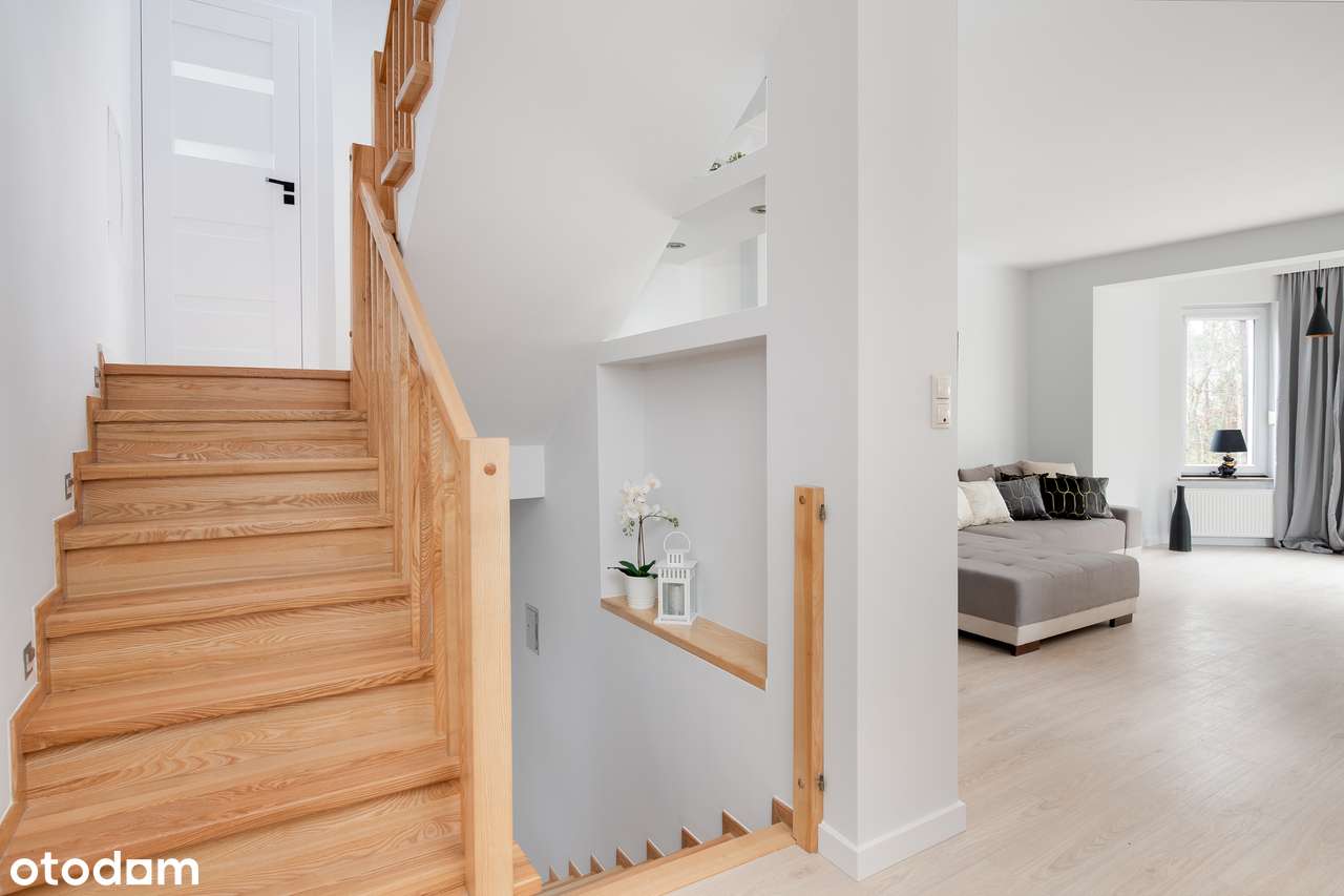 Ponadczasowy, jakościowy dom na dużej działce przy lesie-11