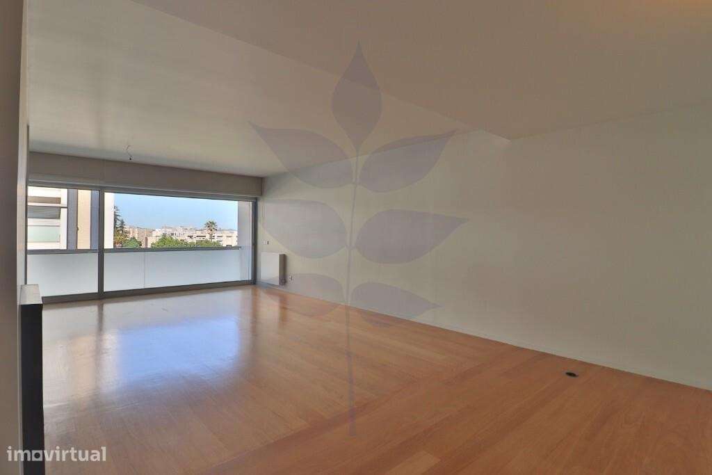 Arrendamento Apartamento T3 em São Vicente (Zona Pachancho) - Grande imagem: 4/33