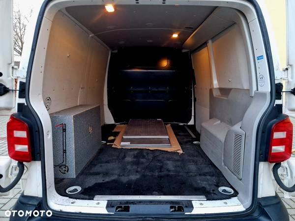 Volkswagen Transporter T6 - 20