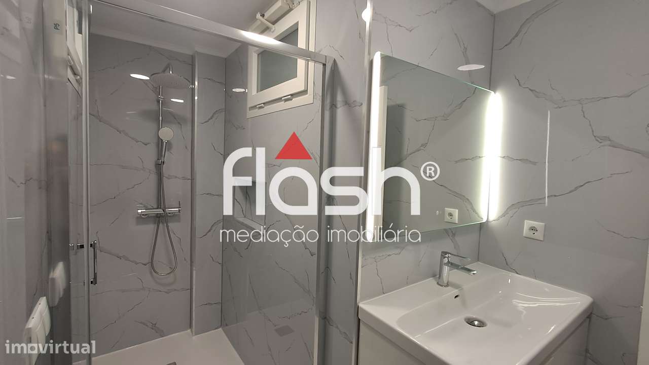 T2 Remodelado com elevador e arrecadação na Figueirinha-Oeiras-8