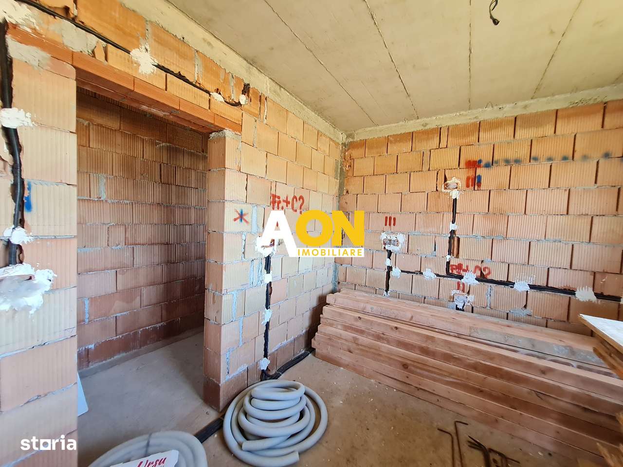 Casa 4 Camere, 130 mp, Teren 430 mp, Toate Utilitatile, Zona Micesti - Imagine principală: 5/12