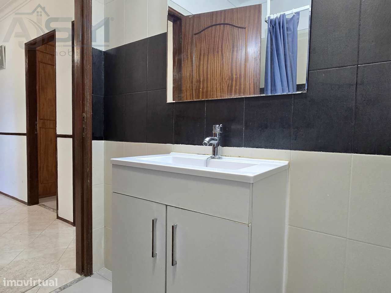 Apartamento T2 em zona central da Tapada, próximo da estação da CP-11