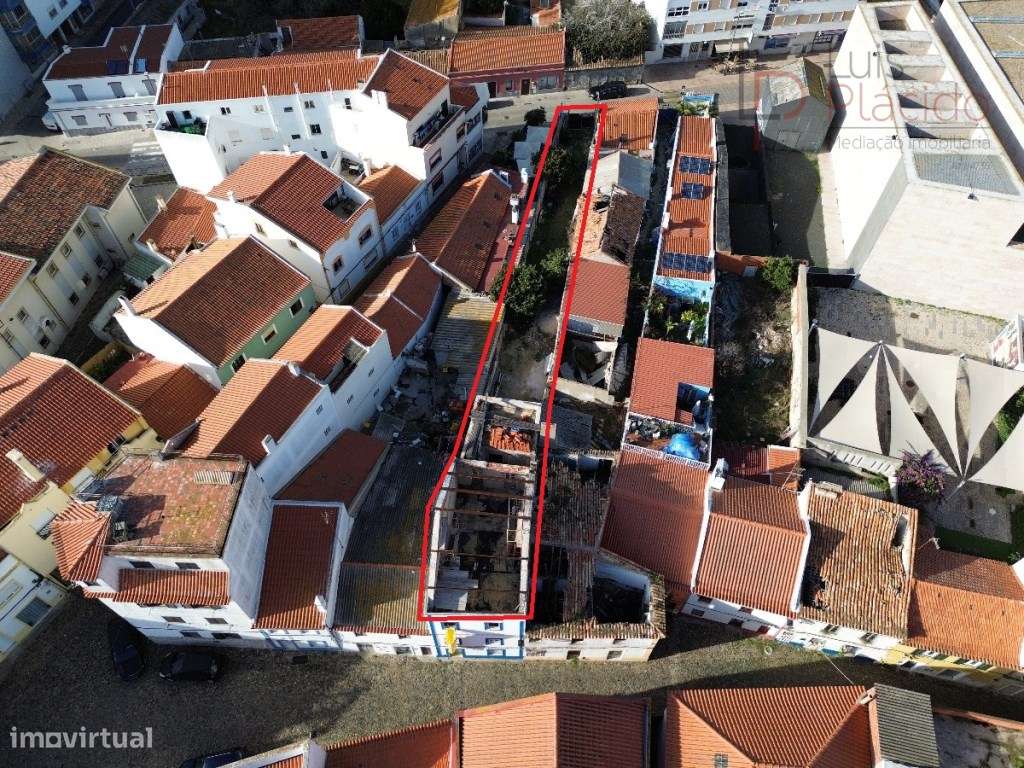 Moradia Centro Histórico de Sines | Projeto Aprovado | Excelente Te...-13
