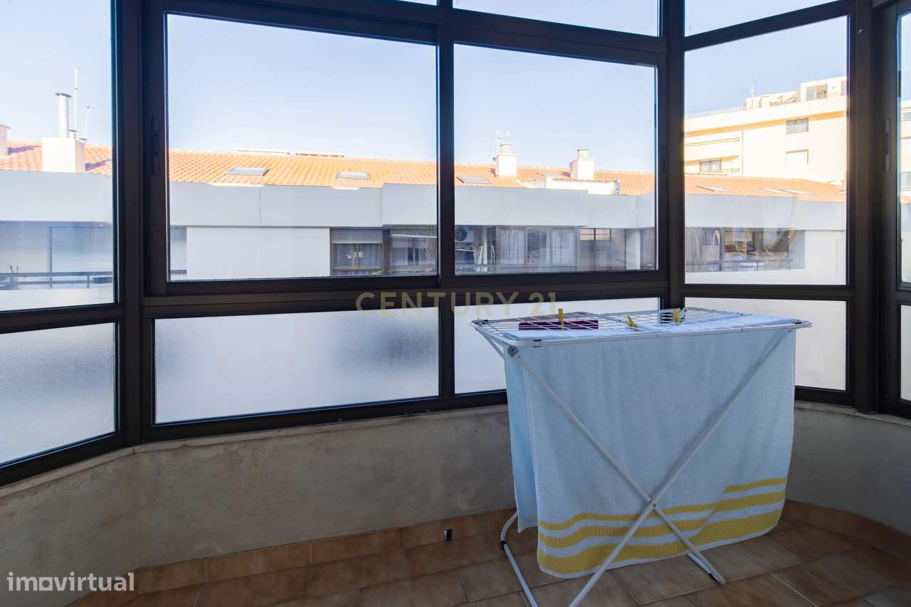 Apartamento T2 com Garagem e Sótão em Alcobaça - Excelente Oportunidad-7